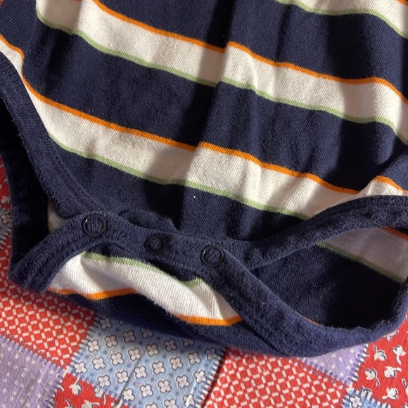 💰🚨CLEARANCE 🚨💰 
Wonder Kids Polo. 12 months - Picture 5 of 7